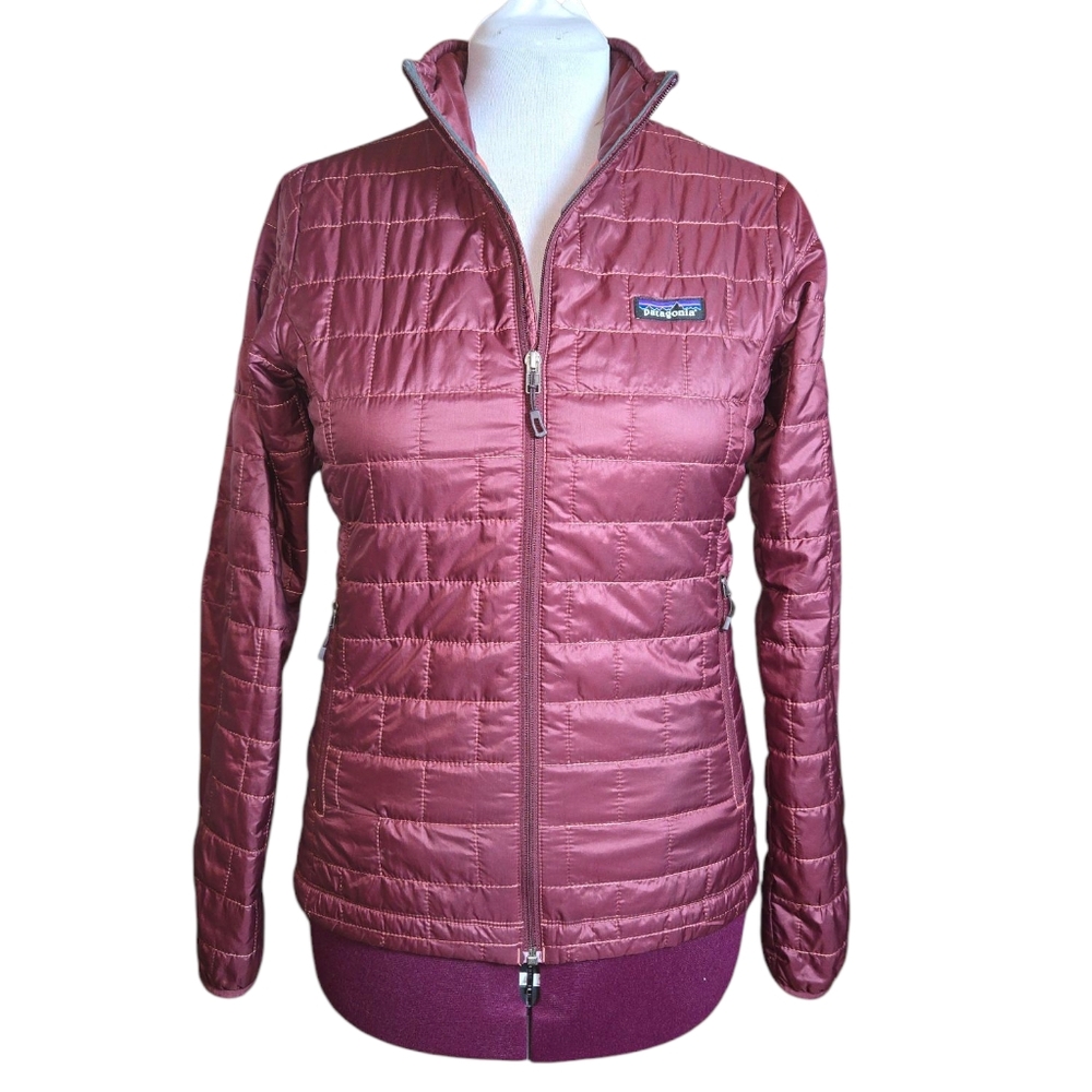 Patagonia Women's Puffer Jacket - Maroon size M